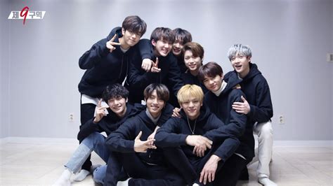 Stray kids ＜in生＞ unveil : "Stray Kids" found in JYP's backyard and I'm keeping them ...