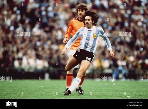 soccer 1978 world cup argentina final argentina v holland leopoldo luque argentina stock