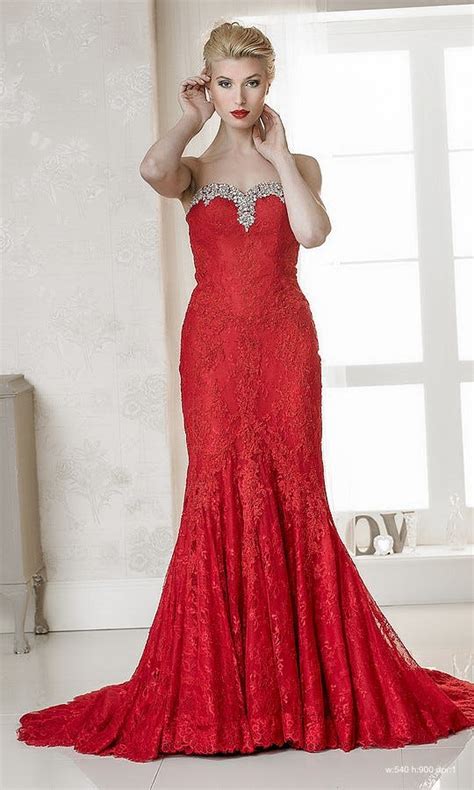 In fact, even those who stray from the western traditional white dresses still don't often go for the boldness of red. Red Wedding Dresses Rock - Confetti.co.uk