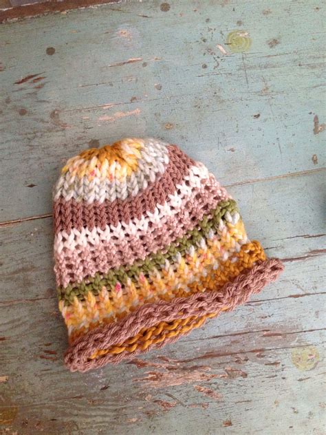 How to loom knit basic bind off kiss loom. Loom knit baby hat | Loom knitting projects, Loom knitting ...