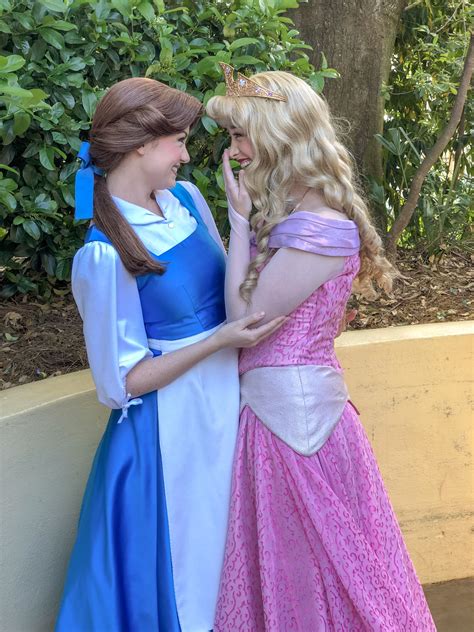 Princess Aurora At Walt Disney World Face Character Sleeping Beauty