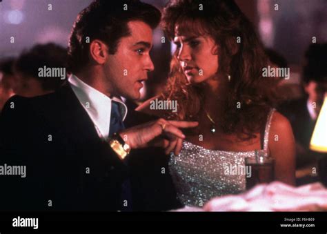 Goodfellas 1990 Lorraine Bracco Hi Res Stock Photography And Images Alamy