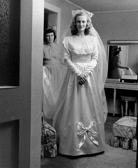 1947 Bride Photographed By Nina Leen For Life Magazine Lovely Gown Vintage Wedding Photography