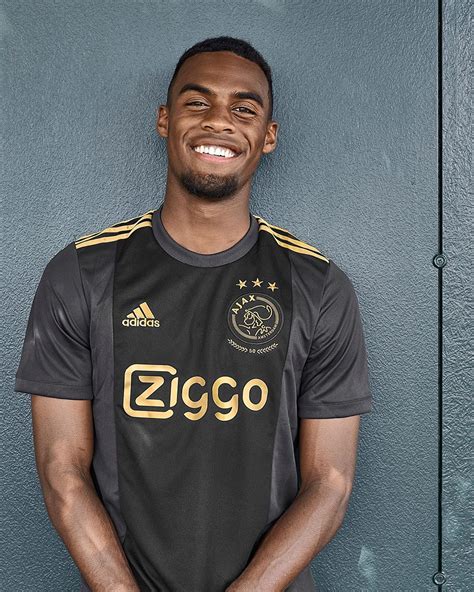 Vendita maglie calcio 2021 2022 a poco prezzo. Ajax 3e voetbalshirt 2020-2021 - Voetbalshirts.com