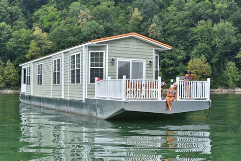 Custom decor is tasteful and gorgeous. 2017 Harbor Cottage Houseboat, Nancy Kentucky - boats.com