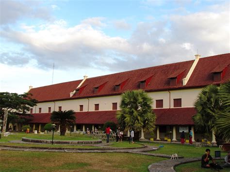 Makassar Fort Rotterdam Museum 3 Sulawesi Geography Im Austria