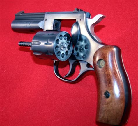New England Firearms Co Nef Model R92 595 Ultra 22lr 9 Shot Revolver