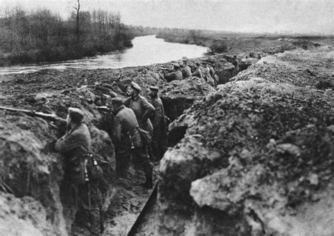 Wwi Trenches C1914 Ngerman Soldiers In Trenches Along The Aisne River