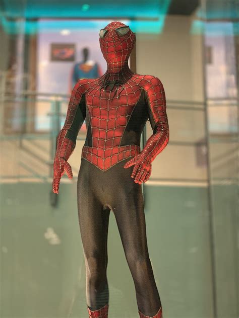 Original Suit Worn By Tobey Maguire On Display In Disney Rspiderman