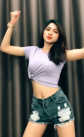 cewek cantik goyang tiktok girl tiktok dances