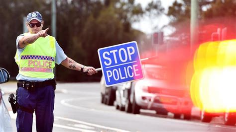 Nsw Police To Crack Down On Motorists Using Mobile Phones And Drugs