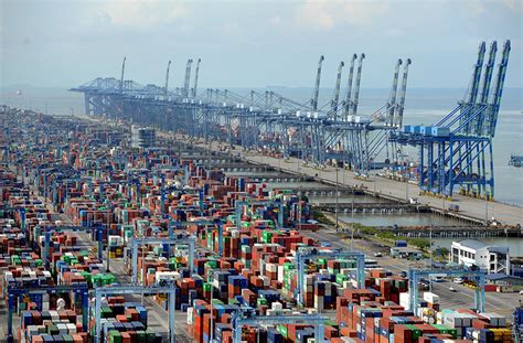 The malaysian telephone sector is dominated by telekom malaysia. Malaysia stands to benefit as trade diverts from China