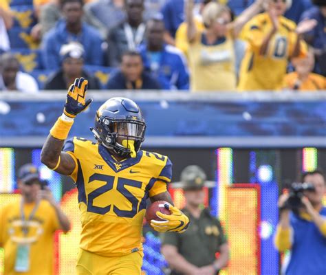 Former Wvu Running Back Justin Crawford Arrested For Having Sex With 12 Year Old Girl Dominion