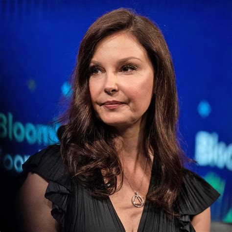 Ashley Judd Gives Health Update After Shattering Her Leg In The Congo