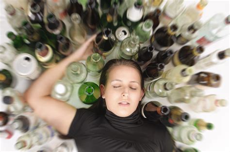 College Aged Women Binge Drinking More Than Men For First Time Toronto Sun