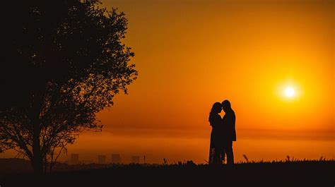 Hd Wallpaper Couple Romantic Sunset Silhouette 4k Wallpaper Flare