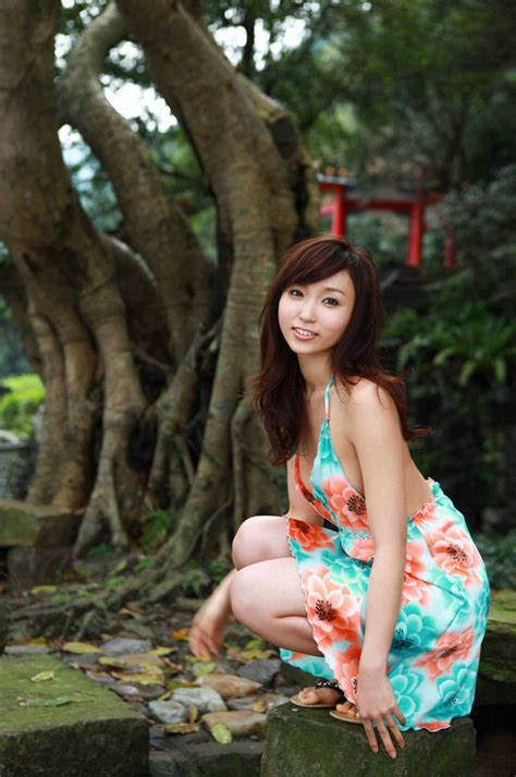 Sexy Girl Risa Yoshiki Cute In 2 Flower Print Dress ~ Girl Photo