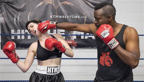 Hit The Mat Htmuniverse Irene Silver Vs Darrius Mixed Boxing