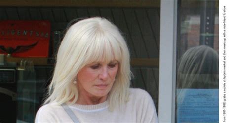 Linda Evans Na Ulicy Tak Teraz Wygląda Gwiazda Dynastii Zdjęcia