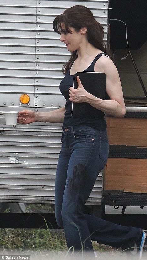 Rachel Weisz Reveals Guns Of Steel On The Set Of The Bourne Legacy