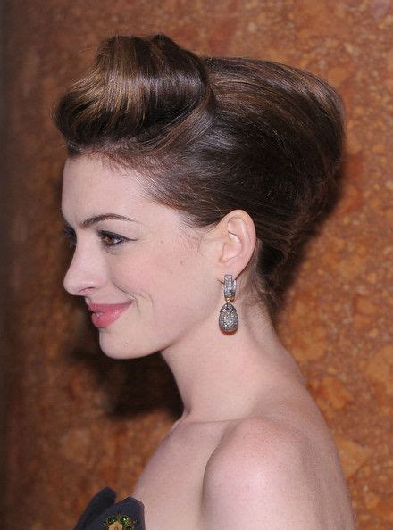 Anne Hathaway French Twist Anne Hathaway Hair Retro Updo Anne Hathaway