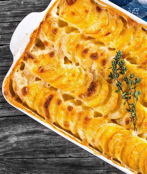 Christmas dinner doesn't have to mean 10 different dishes or an elaborately prepared expensive cut of meat. 21 Of the Best Ideas for Different Christmas Dinners ...