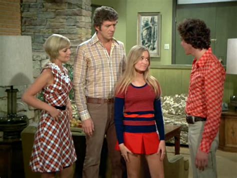 Sans Scrubs Celebrity Style Saturday The Brady Bunch