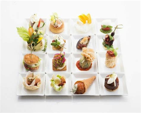 Galentine's day party ideas valentine's day is right around the corner, and one trend we can get on board with is celebrating your girlfriends with a galentine's day party! Fine Dining Finger Food | フレンチ料理, 料理, アペリティフ