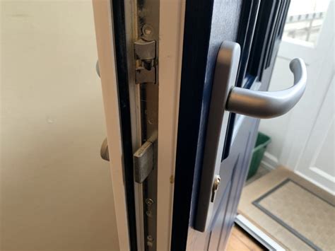 Door Locking Mechanisms Fitted In South West London