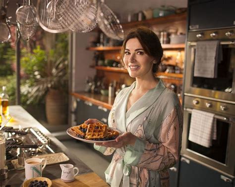 nigella lawson gave us a glimpse into her kitchen and we re desperate to see more image ie