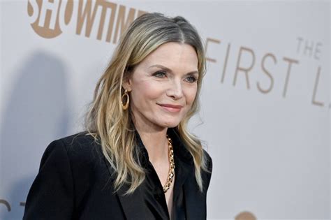 Michelle Pfeiffer Net Worth 2024 Age Earnings And Parents