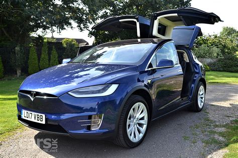 Tesla Model X 100d Review 2017 Teslas First Suv Tested Cars Uk