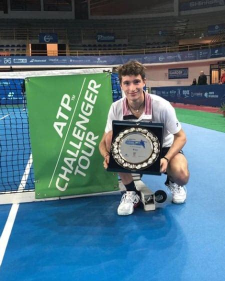 How old is french tennis player, ugo humbert? Ugo Humbert Us Open - Ugo Humbert Biography- Age, Height ...