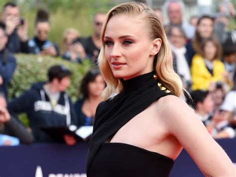 The Sexiest Sophie Turner Pictures Of All Time Popsugar Celebrity