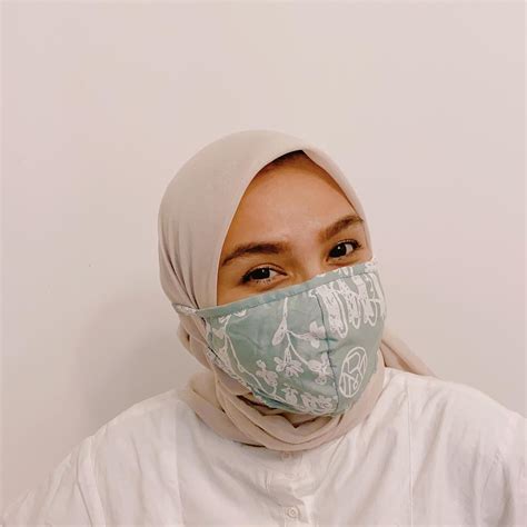 Cara Memakai Masker Untuk Hijab
