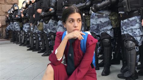 Nadya Des Pussy Riot Lance NFT Pour Lever Des Fonds Pour L Ukraine