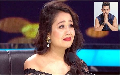 Singer Neha Kakkar Breaks Down On Indian Idol