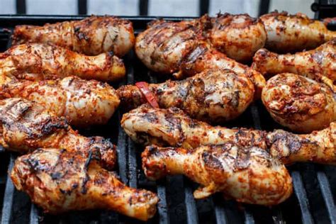A savory chicken thigh marinade with soy sauce, honey, lemon juice, garlic and herbs turns this affordable cut of meat into a tender, juicy and flavorful meal. Grilled Chicken Drumsticks with Garlic-Harissa Marinade