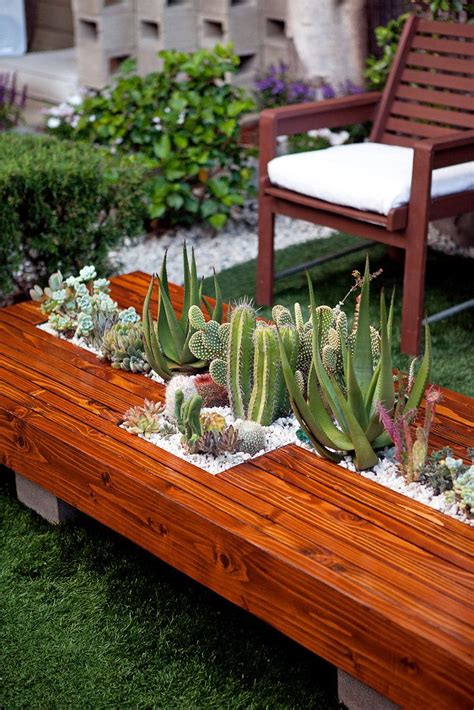 16 Mini Garden Coffee Tables That Will Fascinate You