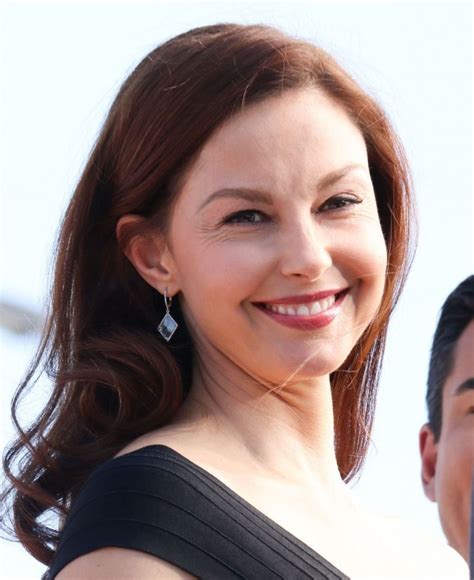 Ashley Judd On The Set Of Extra In Los Angeles April 2014 • Celebmafia