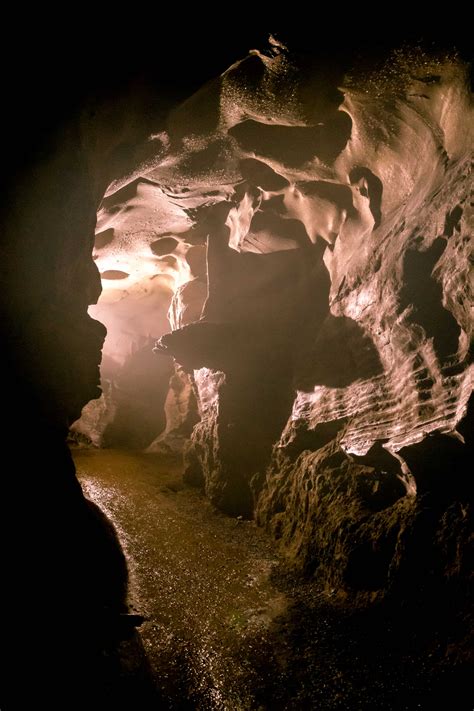 6 Magnificent Caves In Kentucky You Can Explore For Yourself