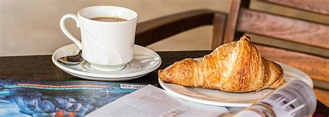 10 Things Foreigners Should Know About France - I am Aileen
