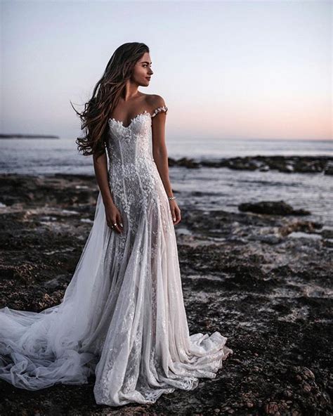 A Bride And Her Ocean Glgala Tali Photography White Beach Wedding