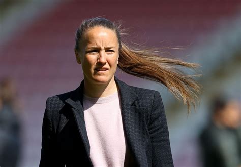 Casey Stoney Manchester United Women Manager Resigns From Role The