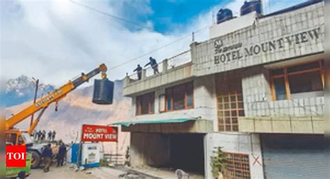 Joshimath Demolition Uttarakahand Govt Starts Razing Big Hotels