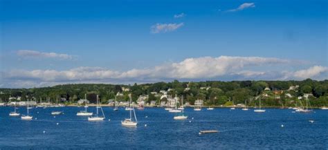 10 Super Charming Small Towns In Rhode Island An Insiders Guide