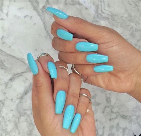 This nail polish is also uv / black light reactive! nails #nailsacrylic | Aycrlic nails, Turquoise nails ...