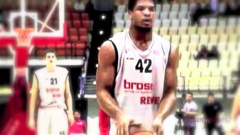 Kyle Hines New Olympiakos Bc Player Youtube