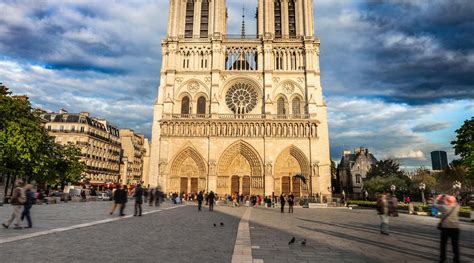 France Launches Competition To Design Spire For Notre Dame Cathedral