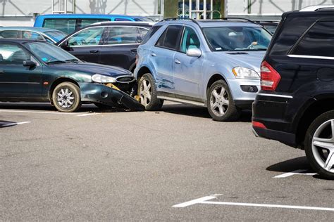 How To Deal With Parking Lot Accidents Lawsuit Info Center